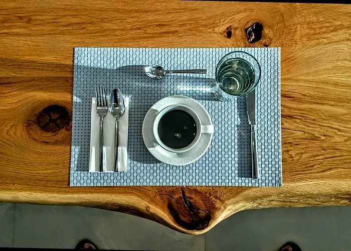 ميكونوس تشورا ريزيدنسيز